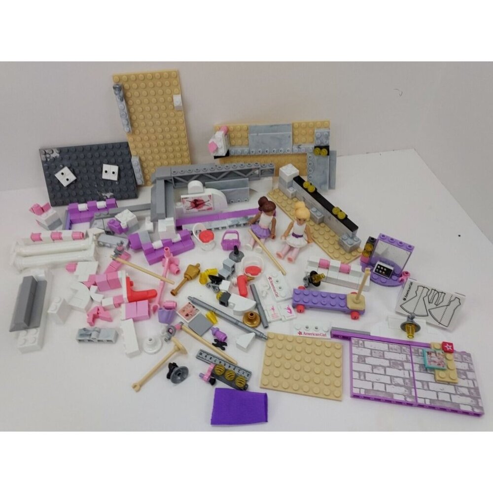 American Girl Mega Construx Isabelle's Ballet Recital Set